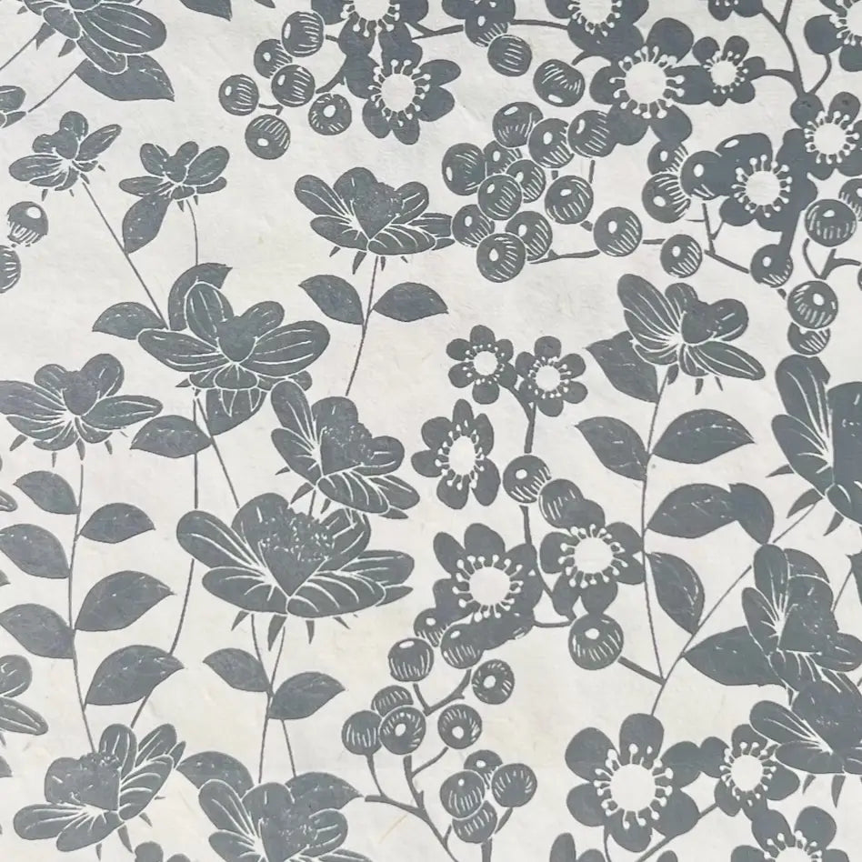 Giftsland 20in x 30in Gray Sakura & Berries Paper