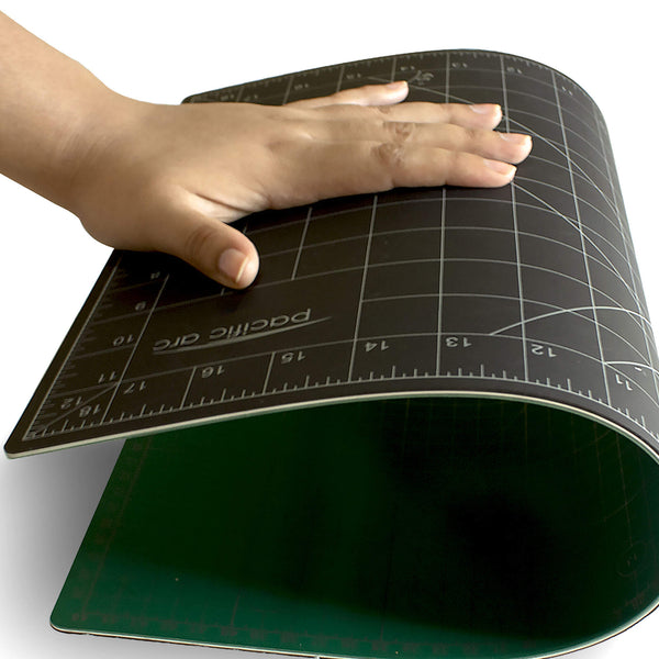 Pacific Arc Reversible Black and Green Self-Healing Cutting Mats