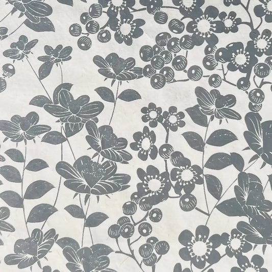Giftsland 20in x 30in Gray Sakura & Berries Paper